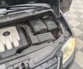 Черный Фольксваген Туран, объемом двигателя 2 л и пробегом 264 тыс. км за 6500 $, фото 17 на Automoto.ua