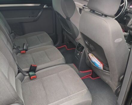 Черный Фольксваген Туран, объемом двигателя 2 л и пробегом 264 тыс. км за 6500 $, фото 15 на Automoto.ua