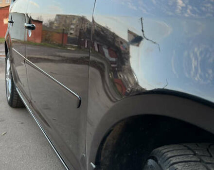 Черный Фольксваген Туран, объемом двигателя 1.6 л и пробегом 229 тыс. км за 6450 $, фото 26 на Automoto.ua