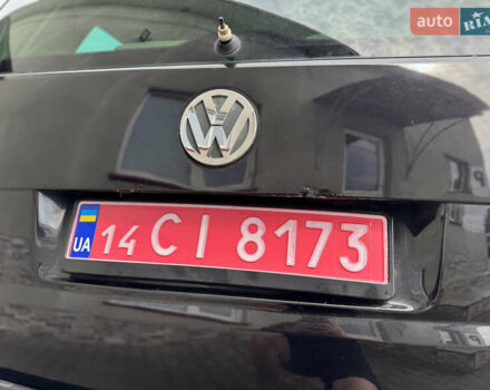 Черный Фольксваген Туран, объемом двигателя 1.98 л и пробегом 188 тыс. км за 4600 $, фото 13 на Automoto.ua