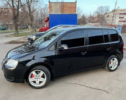 Черный Фольксваген Туран, объемом двигателя 1.6 л и пробегом 229 тыс. км за 6450 $, фото 15 на Automoto.ua