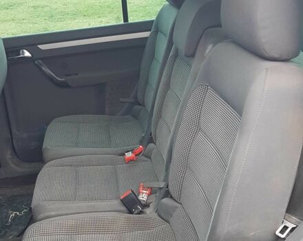 Черный Фольксваген Туран, объемом двигателя 2 л и пробегом 224 тыс. км за 4500 $, фото 2 на Automoto.ua