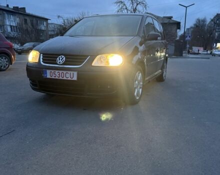 Черный Фольксваген Туран, объемом двигателя 2 л и пробегом 377 тыс. км за 2500 $, фото 9 на Automoto.ua