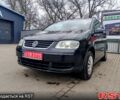 Чорний Фольксваген Туран, об'ємом двигуна 1.6 л та пробігом 250 тис. км за 6200 $, фото 1 на Automoto.ua