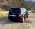 Чорний Фольксваген Туран, об'ємом двигуна 2 л та пробігом 280 тис. км за 5000 $, фото 5 на Automoto.ua