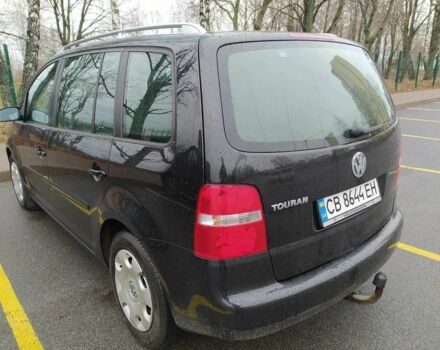 Черный Фольксваген Туран, объемом двигателя 1.6 л и пробегом 320 тыс. км за 5400 $, фото 8 на Automoto.ua