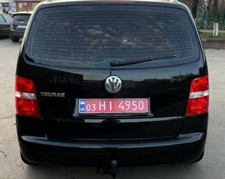 Черный Фольксваген Туран, объемом двигателя 1.6 л и пробегом 229 тыс. км за 6450 $, фото 11 на Automoto.ua