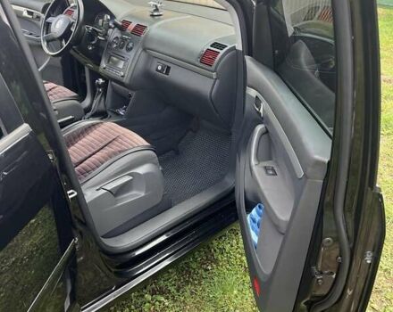 Чорний Фольксваген Туран, об'ємом двигуна 1.6 л та пробігом 216 тис. км за 6500 $, фото 20 на Automoto.ua