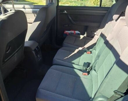 Черный Фольксваген Туран, объемом двигателя 1.9 л и пробегом 419 тыс. км за 4700 $, фото 5 на Automoto.ua