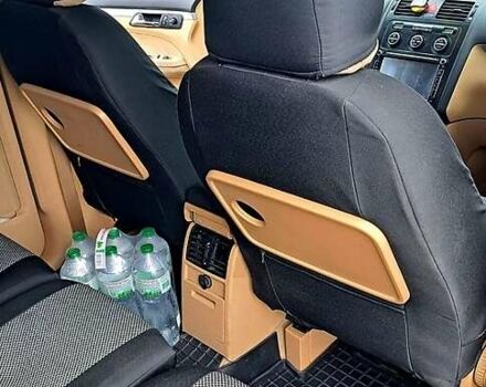 Черный Фольксваген Туран, объемом двигателя 1.9 л и пробегом 385 тыс. км за 5800 $, фото 5 на Automoto.ua