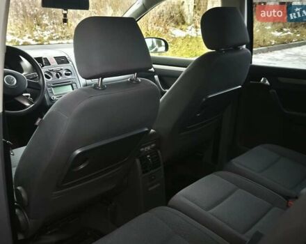 Черный Фольксваген Туран, объемом двигателя 2 л и пробегом 321 тыс. км за 5500 $, фото 36 на Automoto.ua