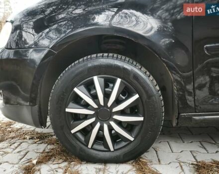 Черный Фольксваген Туран, объемом двигателя 2 л и пробегом 321 тыс. км за 5500 $, фото 15 на Automoto.ua