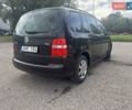 Фольксваген Туран 2005 в Житомире на Automoto.ua Черный Фольксваген Туран, объемом двигателя 1.6 л и пробегом 186 тыс. км за 6950 $, фото 2 на Automoto.ua