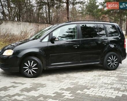 Черный Фольксваген Туран, объемом двигателя 2 л и пробегом 321 тыс. км за 5500 $, фото 10 на Automoto.ua