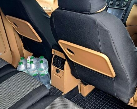 Черный Фольксваген Туран, объемом двигателя 1.9 л и пробегом 385 тыс. км за 5800 $, фото 6 на Automoto.ua