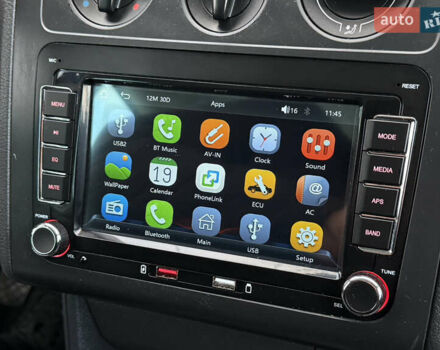 Чорний Фольксваген Туран, об'ємом двигуна 1.6 л та пробігом 229 тис. км за 5250 $, фото 64 на Automoto.ua