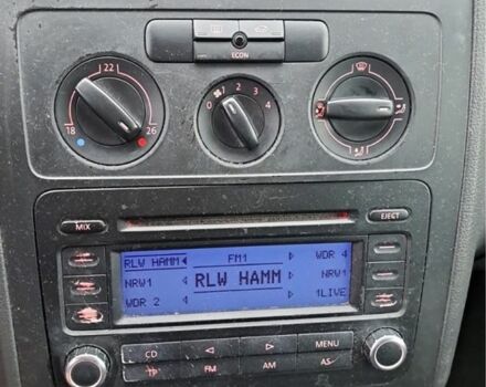 Черный Фольксваген Туран, объемом двигателя 1.6 л и пробегом 205 тыс. км за 5650 $, фото 11 на Automoto.ua