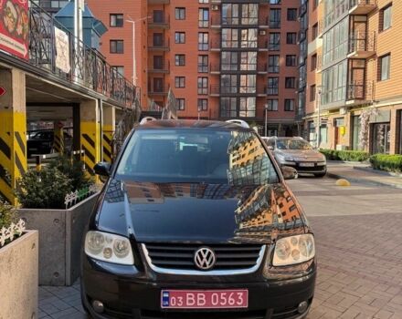 Черный Фольксваген Туран, объемом двигателя 1.6 л и пробегом 190 тыс. км за 6700 $, фото 3 на Automoto.ua