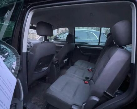 Фольксваген Туран 2005 в Николаеве на Automoto.ua Черный Фольксваген Туран, объемом двигателя 2 л и пробегом 280 тыс. км за 6400 $, фото 13 на Automoto.ua