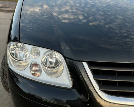 Черный Фольксваген Туран, объемом двигателя 1.6 л и пробегом 229 тыс. км за 6450 $, фото 22 на Automoto.ua