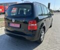 Черный Фольксваген Туран, объемом двигателя 1.6 л и пробегом 220 тыс. км за 6000 $, фото 9 на Automoto.ua