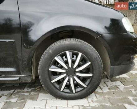 Черный Фольксваген Туран, объемом двигателя 2 л и пробегом 321 тыс. км за 5500 $, фото 12 на Automoto.ua