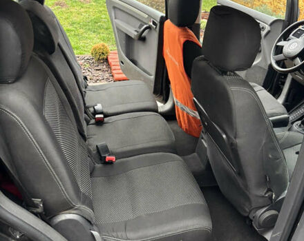 Черный Фольксваген Туран, объемом двигателя 1.97 л и пробегом 316 тыс. км за 5700 $, фото 13 на Automoto.ua