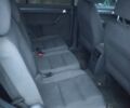 Черный Фольксваген Туран, объемом двигателя 1.6 л и пробегом 380 тыс. км за 5100 $, фото 7 на Automoto.ua