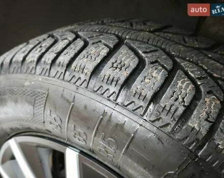 Черный Фольксваген Туран, объемом двигателя 2 л и пробегом 321 тыс. км за 5500 $, фото 16 на Automoto.ua