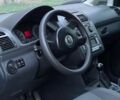 Фольксваген Туран 2005 в Николаеве на Automoto.ua Черный Фольксваген Туран, объемом двигателя 2 л и пробегом 280 тыс. км за 6400 $, фото 10 на Automoto.ua