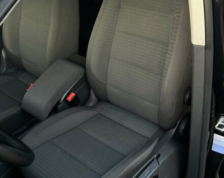 Черный Фольксваген Туран, объемом двигателя 1.6 л и пробегом 229 тыс. км за 6450 $, фото 47 на Automoto.ua