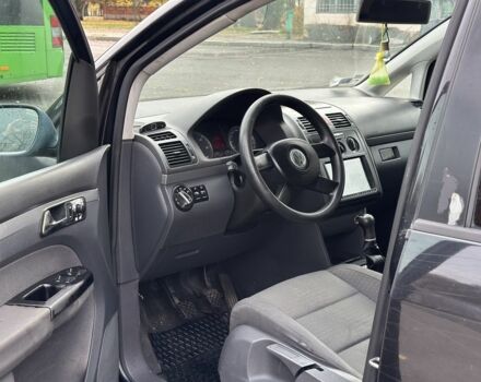 Фольксваген Туран 2005 в Харькове на Automoto.ua Черный Фольксваген Туран, объемом двигателя 0 л и пробегом 123 тыс. км за 2700 $, фото 4 на Automoto.ua