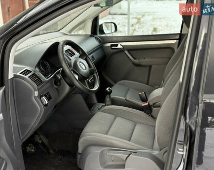 Чорний Фольксваген Туран, об'ємом двигуна 1.6 л та пробігом 229 тис. км за 5250 $, фото 36 на Automoto.ua