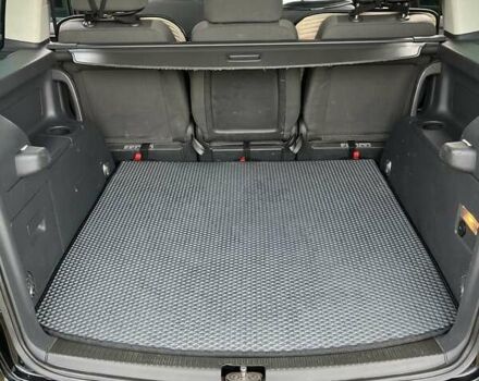 Чорний Фольксваген Туран, об'ємом двигуна 1.6 л та пробігом 216 тис. км за 6500 $, фото 24 на Automoto.ua