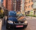 Черный Фольксваген Туран, объемом двигателя 1.6 л и пробегом 190 тыс. км за 6700 $, фото 1 на Automoto.ua
