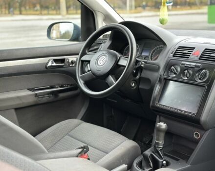 Фольксваген Туран 2005 в Харькове на Automoto.ua Черный Фольксваген Туран, объемом двигателя 0 л и пробегом 123 тыс. км за 2700 $, фото 5 на Automoto.ua