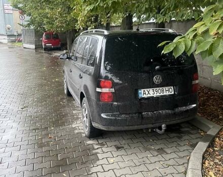 Черный Фольксваген Туран, объемом двигателя 1.97 л и пробегом 360 тыс. км за 7200 $, фото 3 на Automoto.ua