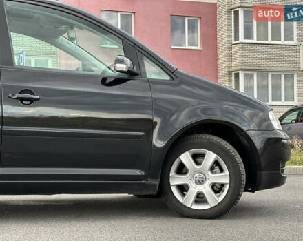 Фольксваген Туран 2006 в Виннице на Automoto.ua Черный Фольксваген Туран, объемом двигателя 1.6 л и пробегом 252 тыс. км за 7777 $, фото 9 на Automoto.ua