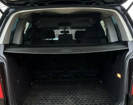 Черный Фольксваген Туран, объемом двигателя 1.9 л и пробегом 285 тыс. км за 6200 $, фото 16 на Automoto.ua