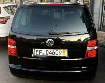 Черный Фольксваген Туран, объемом двигателя 1.6 л и пробегом 190 тыс. км за 6999 $, фото 18 на Automoto.ua