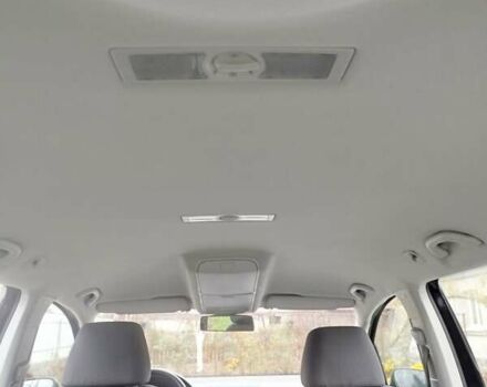 Черный Фольксваген Туран, объемом двигателя 1.6 л и пробегом 225 тыс. км за 6000 $, фото 16 на Automoto.ua