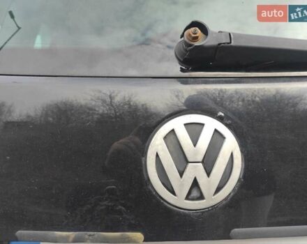 Черный Фольксваген Туран, объемом двигателя 2 л и пробегом 301 тыс. км за 6700 $, фото 12 на Automoto.ua