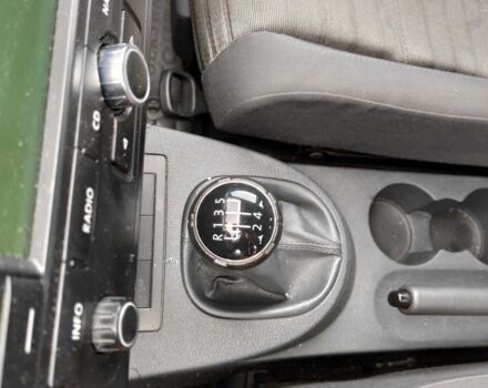 Черный Фольксваген Туран, объемом двигателя 1.6 л и пробегом 289 тыс. км за 5800 $, фото 22 на Automoto.ua