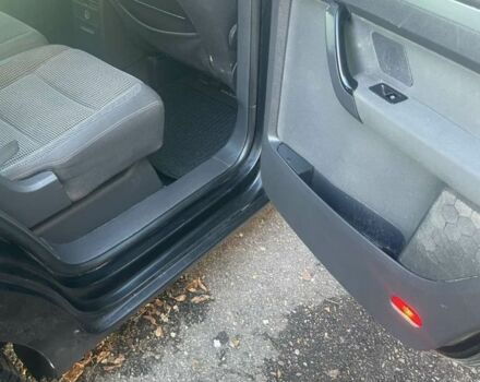 Чорний Фольксваген Туран, об'ємом двигуна 2 л та пробігом 1 тис. км за 3200 $, фото 4 на Automoto.ua