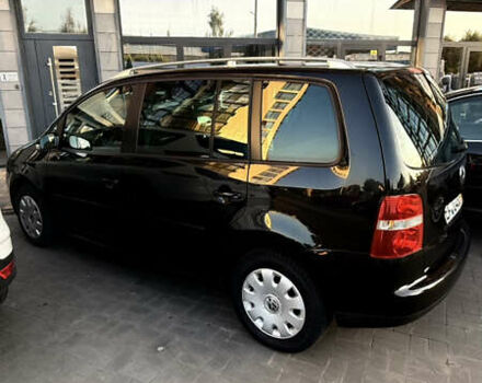 Черный Фольксваген Туран, объемом двигателя 1.6 л и пробегом 190 тыс. км за 6999 $, фото 12 на Automoto.ua