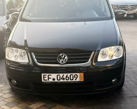 Черный Фольксваген Туран, объемом двигателя 1.6 л и пробегом 190 тыс. км за 6999 $, фото 20 на Automoto.ua