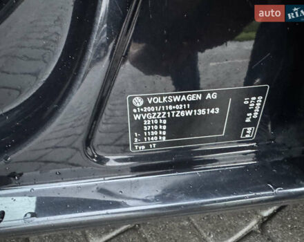 Черный Фольксваген Туран, объемом двигателя 1.9 л и пробегом 246 тыс. км за 7800 $, фото 31 на Automoto.ua