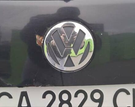 Чорний Фольксваген Туран, об'ємом двигуна 2 л та пробігом 485 тис. км за 4300 $, фото 5 на Automoto.ua