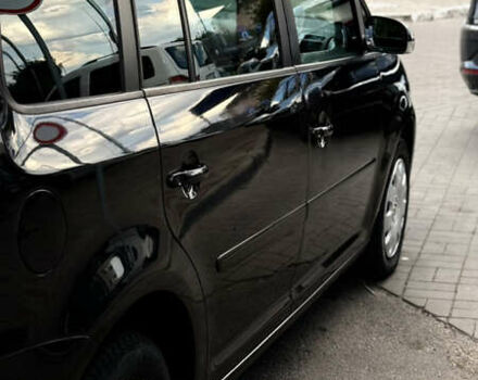 Черный Фольксваген Туран, объемом двигателя 1.6 л и пробегом 190 тыс. км за 6999 $, фото 56 на Automoto.ua