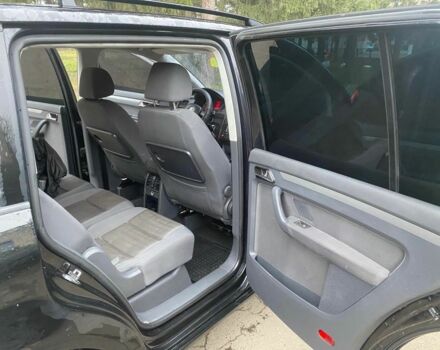 Чорний Фольксваген Туран, об'ємом двигуна 1.9 л та пробігом 290 тис. км за 6500 $, фото 9 на Automoto.ua